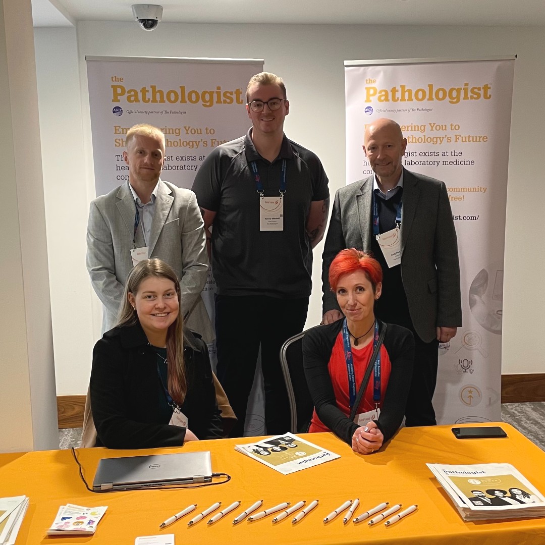 ConexiantEurope's tweet photo. Exciting to see The Pathologist team at the Digital Pathology and AI Congress in London! 🧠🔬

This event is a fantastic opportunity to explore how digital imaging and AI are revolutionizing pathology—and to reconnect with industry leaders and professionals. 👋
#DigiPathLondon https://t.co/bk7kGbrT78
