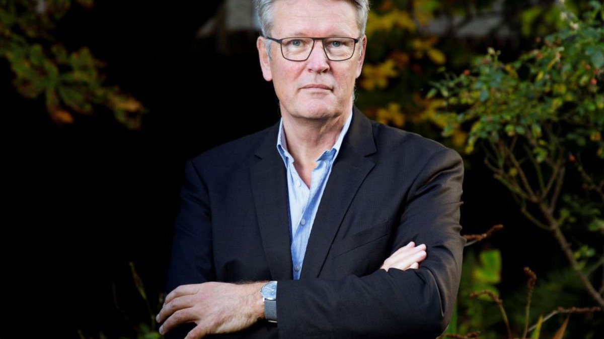 NVJ-bestuursvoorzitter Folkert Jensma opende woensdag 11 december de algemene ledenvergadering van <a href="/nvj/">Nederlandse Vereniging van Journalisten</a> met een oproep om open te staan voor een transitie naar een nieuw medialandschap en te werken aan 'meer smoel' bij jonge journalisten. Verder lezen? 👉 bit.ly/4g9LyAs