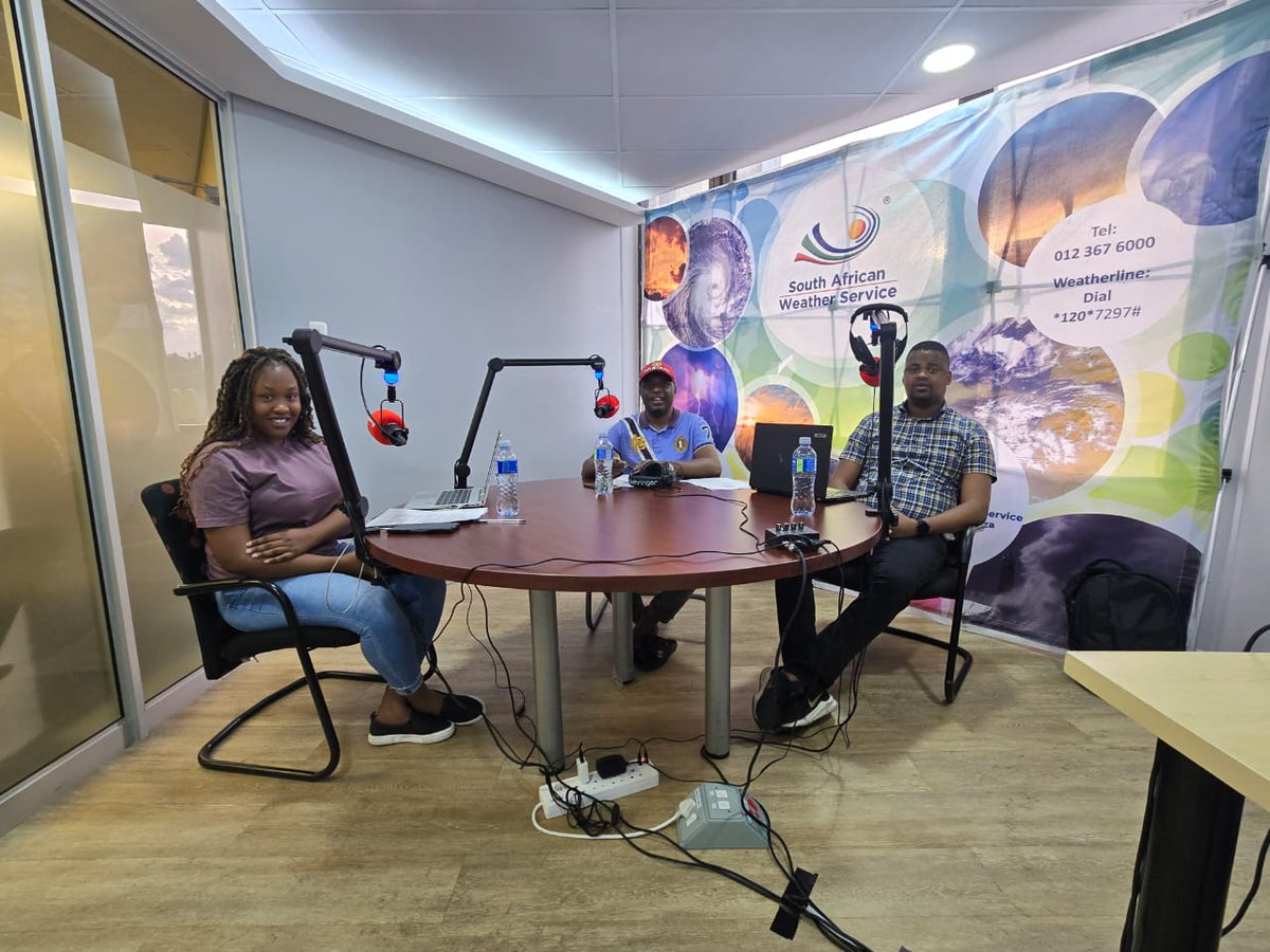 Malankan's tweet photo. Join us for the Community Radio Simulcast with special focus on KZN. #BeWeatherSmart
 https://t.co/4Yr8nzI7xO https://t.co/bF2Dxshujz