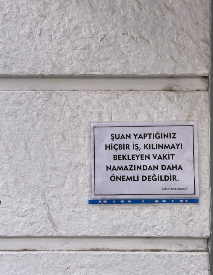 Vakitlerden yatsı namazı vakti..