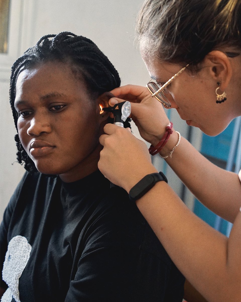 Creemos que la salud visual debe estar al alcance de todos. ⁠
⁠
Por eso, trabajamos codo a codo con asociaciones para llevar revisiones visuales y gafas a quienes más lo necesitan 🌍 ⁠
⁠
Cada acción cuenta. Cada mirada importa.⁠
⁠
#protegiendolasmiradasdelfuturo