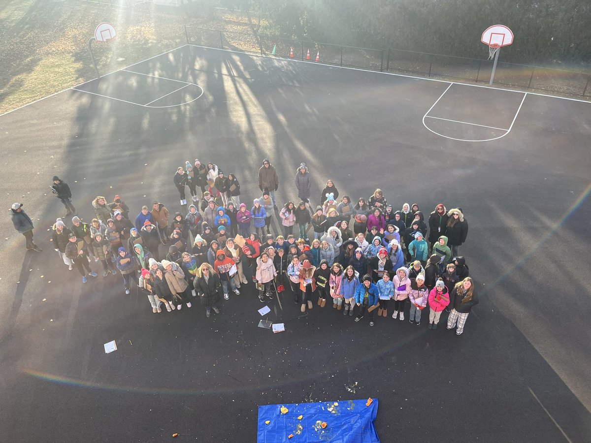 Michelle Gillespie (@gillespieleads) on Twitter photo When the best FOM takes you on the roof so that you can drop things to help your kiddos understand gravity!
🤣🥚🏓🪶 #roofdrop #gillespiesflock #gillespiesisland #fabfives #funinfifth #wgleads <a href="/WestgateFOM/">Westgate FOM</a> <a href="/AHSD25Westgate/">Westgate Elementary</a> When the best FOM takes you on the roof so that you can drop things to help your kiddos understand gravity!
🤣🥚🏓🪶 #roofdrop #gillespiesflock #gillespiesisland #fabfives #funinfifth #wgleads <a href="/WestgateFOM/">Westgate FOM</a> <a href="/AHSD25Westgate/">Westgate Elementary</a>