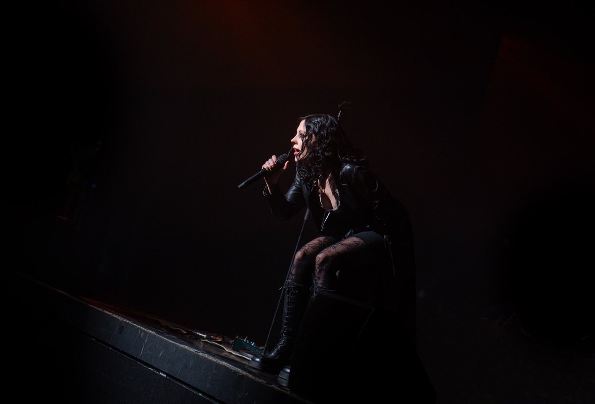awakebutnotyett's tweet image. #palewaves 20241212 Live in Seoul
사람이어떻게이렇게느좋고스. . . . 🖤