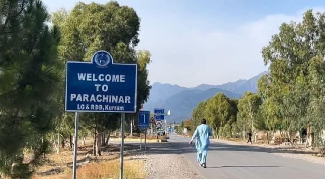Shan43152944's tweet photo. Parachinar has become the largest prison, with about 5 Lac people imprisoned, leading to severe scarcity of and medicine.
Please raise your voice for humanity
#HumanRights 
#Parachinar 
@hrw 
@UNHumanRights 
@mohrpakistan 
@amnesty 
@AmnestyAsti https://t.co/mKyN2CQLrc