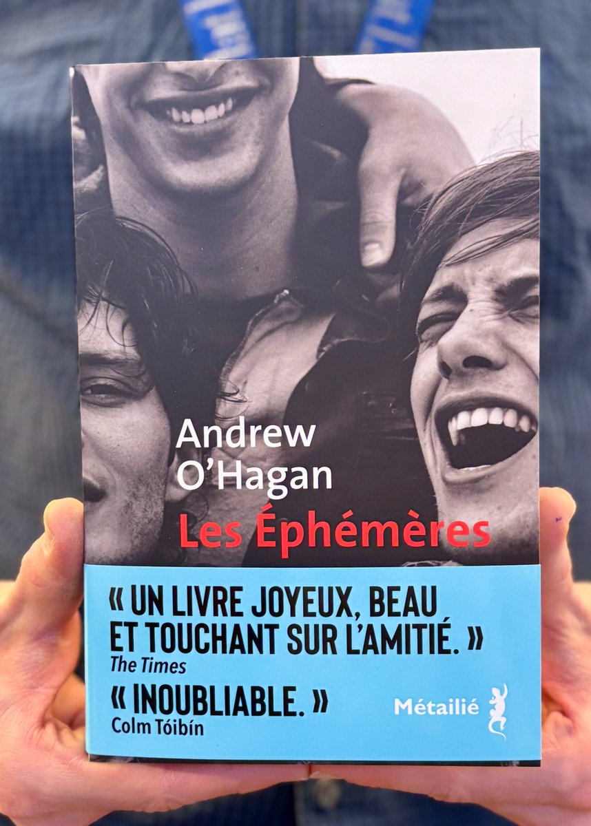 Librairie Mollat (@librairiemollat) on Twitter photo A mettre sous le sapin pour #noël 🎅, découvrez notre coup de coeur en littérature étrangère,
Les éphémères, écrit par Andrew O'Hagan et traduit de l'anglais (Ecosse) par Céline Schwaller, aux éditions <a href="/metailie/">Editions Métailié</a>.
Il y a des moments dont on se souvient toute notre vie, des A mettre sous le sapin pour #noël 🎅, découvrez notre coup de coeur en littérature étrangère,
Les éphémères, écrit par Andrew O'Hagan et traduit de l'anglais (Ecosse) par Céline Schwaller, aux éditions <a href="/metailie/">Editions Métailié</a>.
Il y a des moments dont on se souvient toute notre vie, des