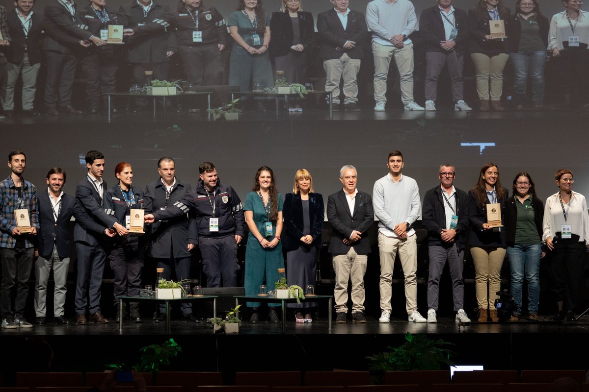 GoGreen_EU's tweet photo. 🌟 Over 2,300 Votes Cast in the GoGreen Best Practices Contest! 🌱

🏆 1st Place: Quinta Pedagógica de Braga (Municipality of Braga)
👏 2nd Place: Guarda-rios de Guimarães (Vitrus Ambiente)
🚲 3rd Place: Cicloficina dos Anjos (CICLODA)

#GoGreen #BestPractices https://t.co/9Cf5QxL3dZ
