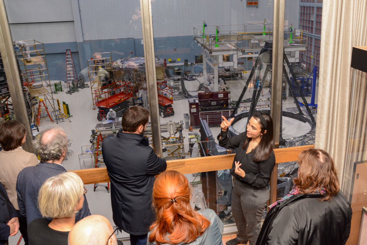 ItalyinUS's tweet photo. 🇮🇹‍🚀🇺🇸 Ahead of #ItalianSpaceDay an Italian delegation visited @NASAGoddard.
@SpaceTelescope shows our deep Italy-US collaboration to strengthen space exploration and research. 
Together for cutting-edge tech and space innovation.

📸 NASA/Britt Griswold/Jay Friedlander https://t.co/LO8bx6Ued3