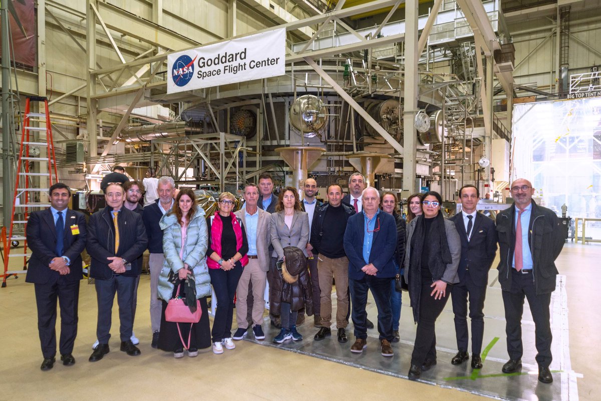ItalyinUS's tweet photo. 🇮🇹‍🚀🇺🇸 Ahead of #ItalianSpaceDay an Italian delegation visited @NASAGoddard.
@SpaceTelescope shows our deep Italy-US collaboration to strengthen space exploration and research. 
Together for cutting-edge tech and space innovation.

📸 NASA/Britt Griswold/Jay Friedlander https://t.co/LO8bx6Ued3