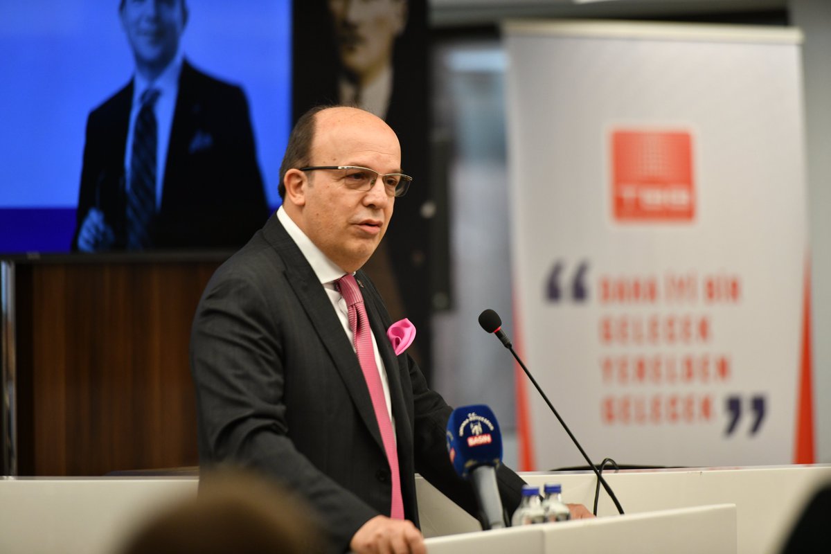 TBB's tweet photo. Yerel yönetimlerde iyi yönetişim kültürünün sembolü olan Avrupa Konseyinin 2024 yılı Avrupa Yönetişim Mükemmelliği Markası #ELoGE sahiplerini buldu.
Bağımsız jüri tarafından değerlendirilerek Marka’yı almaya hak kazanan 13 belediyeye ödülleri #TBB hizmet binasında yapılan törenle takdim edildi. 
@Adana_Bld , @ankarabbld , @balikesirbld , @eskisehirbb  ve Gaziantep Büyükşehir Belediyeleri ile @amasyabld05 , @belediye51, @avcilarbel, @BagcilarBld, @etimesgutbld, @kadikoybelediye, @MelikgaziBel  ve @SultanbeyliBel  

Ayrıntılar için :
https://t.co/hfTJnHIIWM
