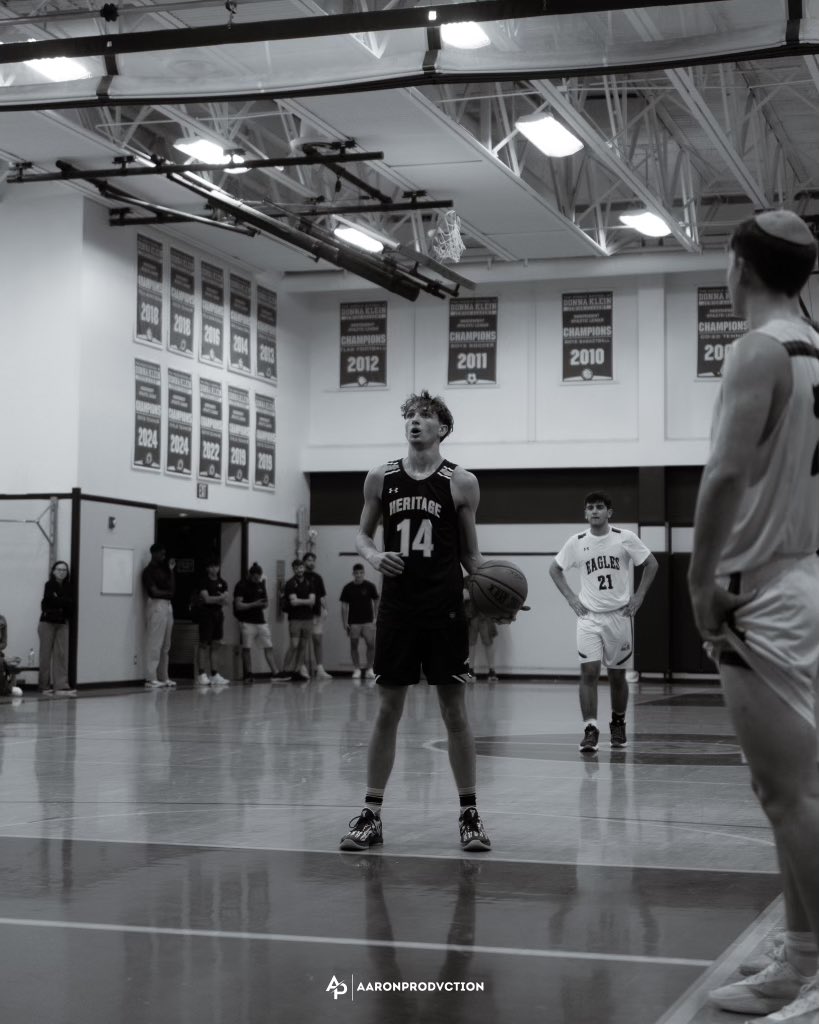 Rowan Linder tweet media