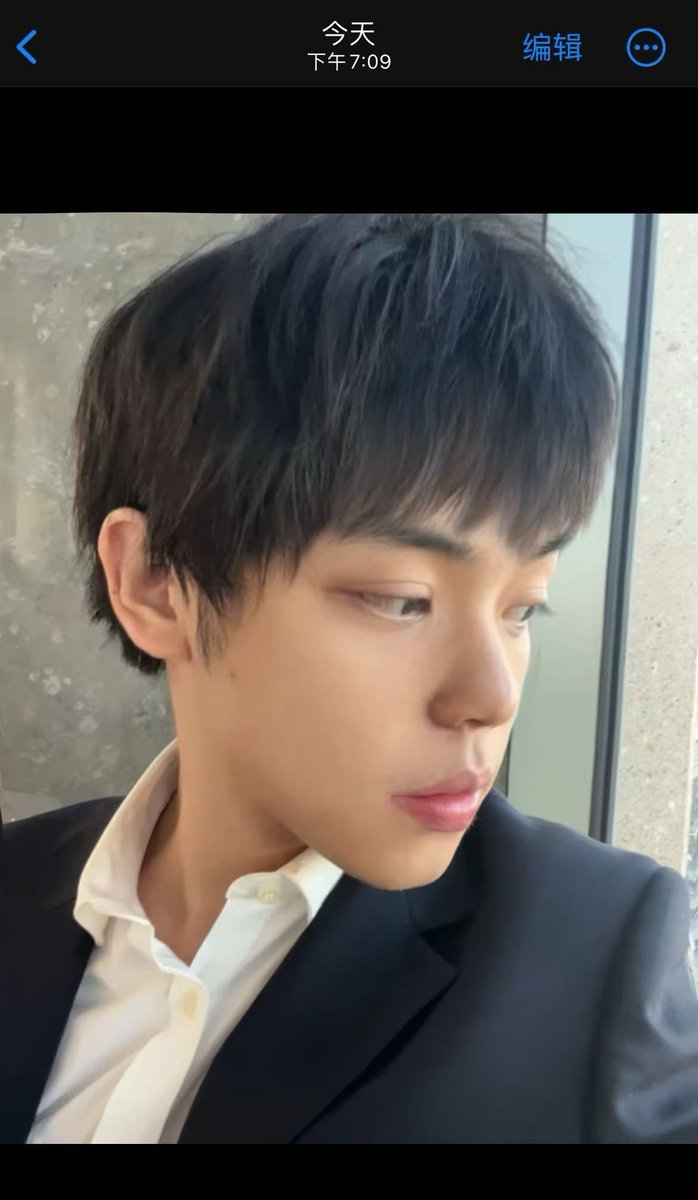 yifanpsiu's tweet photo. @SnowMK_CV01 俺今天过生日 去了好看的餐厅 拍了喜欢的照片 https://t.co/kvtJeaxnLr