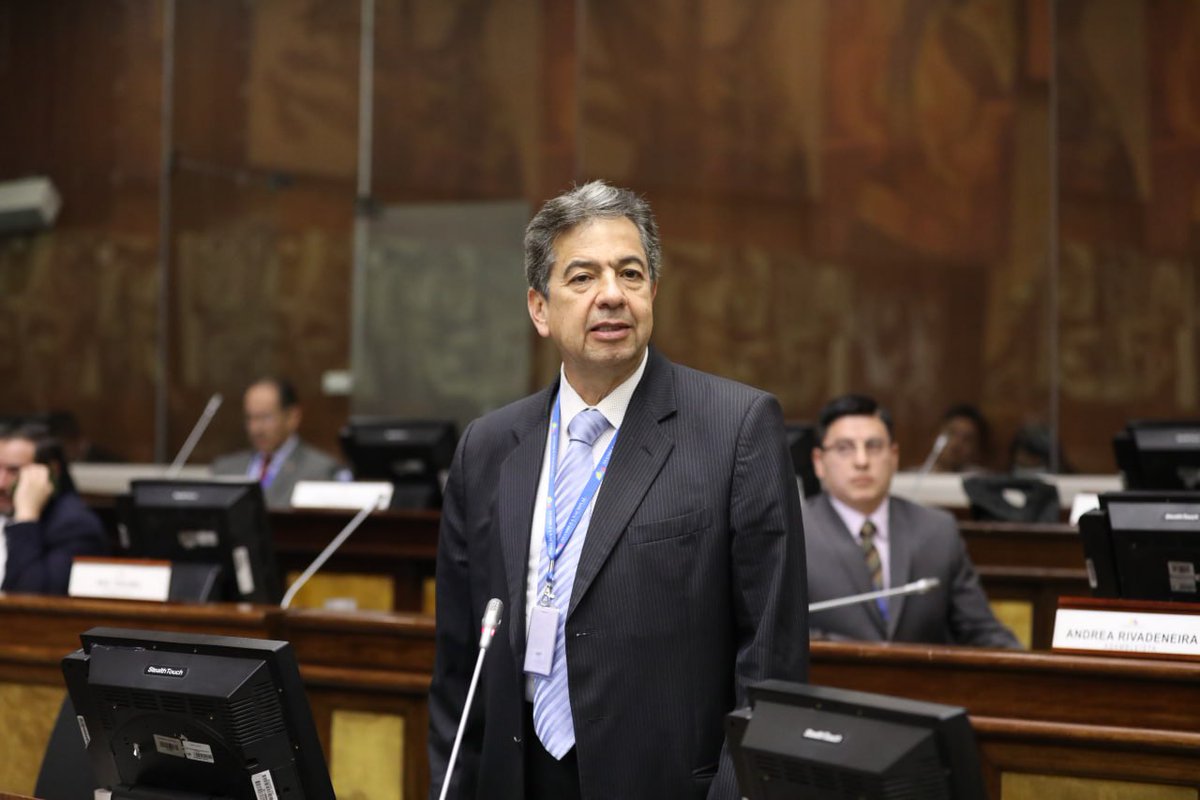 .<a href="/RafaelDavilaE/">Rafael Dávila Egüez</a> puntualiza sus observaciones al proyecto #ReformaCOOTAD. Solicita sean consideradas en este segundo debate, por la urgente necesidad de fortalecer a los gobiernos autónomos para trabajar por sus territorios, y regular su gestión de forma más transparente.