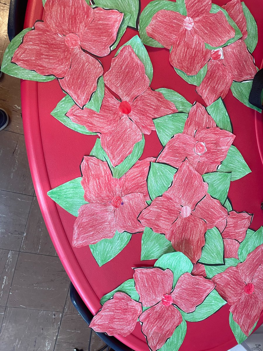 Bwatson_ics's tweet photo. First Grade listened to the story The Legend of the Poinsettia by Tomie dePaola and made their own special poinsettia craft  @icschool_online https://t.co/u6qGR78ePk