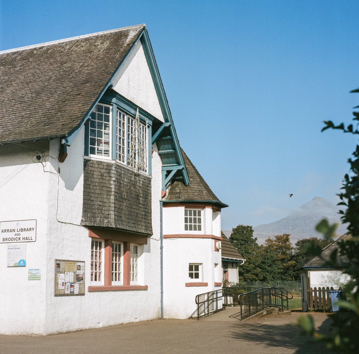 Christina Riley tweet media