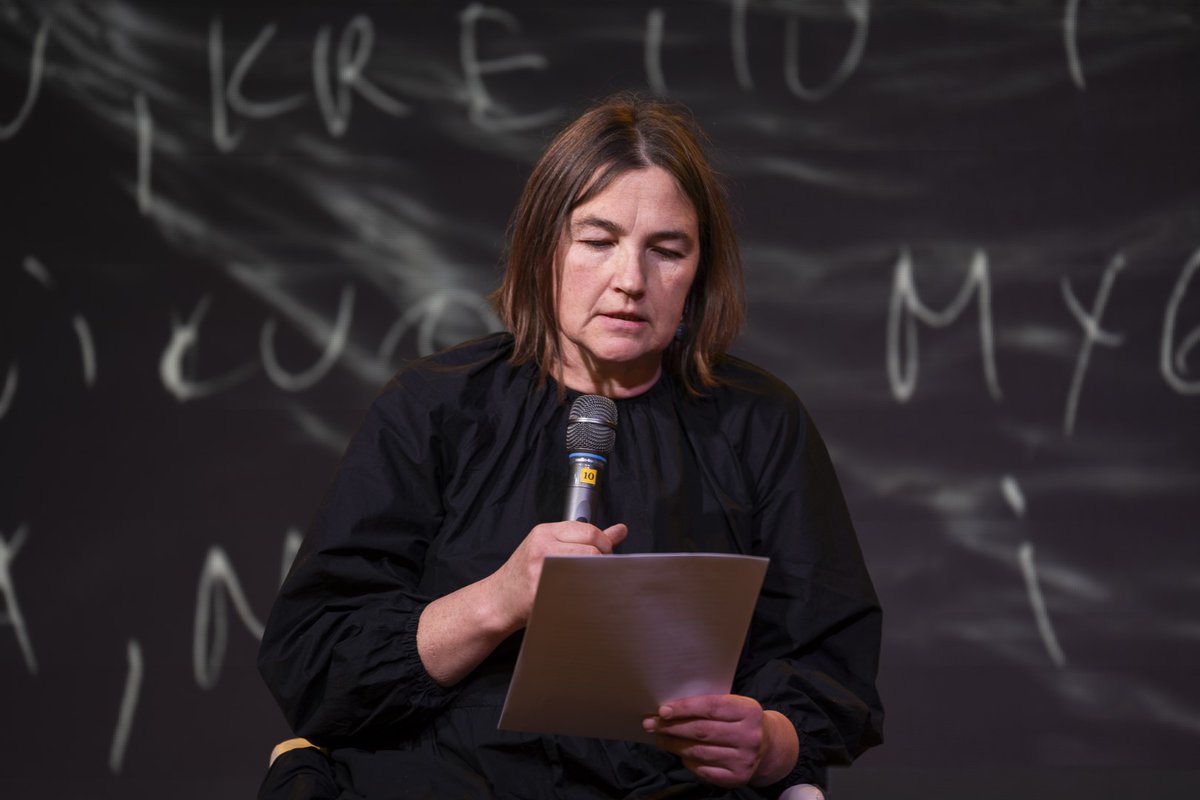 Konkursa "Latgolys prozys skaitejumi 2024" nūslāguma nūtikšonys šaļts. Apsaveicam Ingu kai uzvarātuoju!
Vaira var izzynuot i video nūsavērt ite: lakuga.lv/2024/12/12/lat…

<a href="/ProzasLasijumi/">Prozas lasījumi</a>