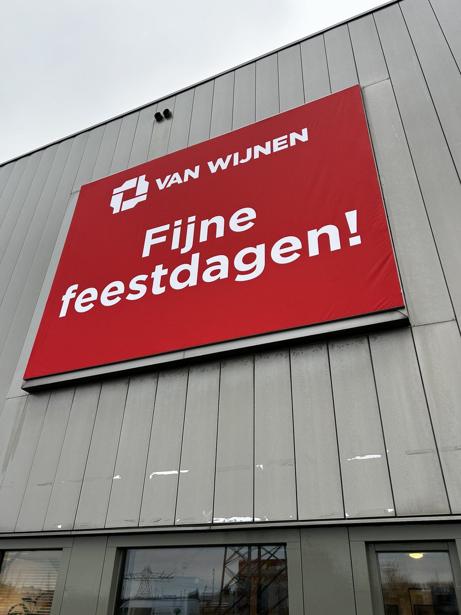 Namens iedereen bij <a href="/VanWijnenGroep/">Van Wijnen</a>