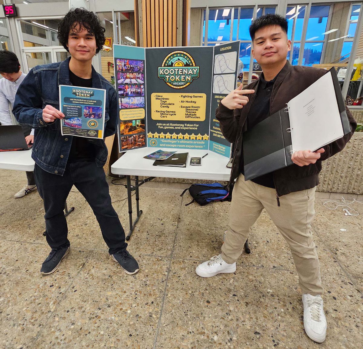selkirkcollege's tweet photo. Student entrepreneurs on the verge of exciting post-graduation careers, presented a wide range of incredible ideas at the #SelkirkCollege Business Plan Tradeshow. Read more and find out who won at: https://t.co/Upb17oAFGw

#FutureReady #StrongerBC https://t.co/PKFVevHR9r