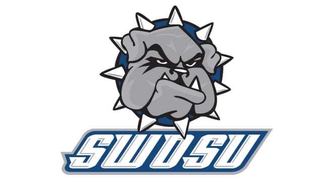 Brody Henderson (@brodyhenderson_) on Twitter photo Blessed to say I have received my 4th offer from SWOSU
<a href="/coachrice_4/">Andrew Rice</a> <a href="/CoachAdamGaylor/">Adam Gaylor</a> <a href="/_CoachGreenwood/">Doug Greenwood</a> <a href="/JenksFootball/">JenksTrojanFootball</a> Blessed to say I have received my 4th offer from SWOSU
<a href="/coachrice_4/">Andrew Rice</a> <a href="/CoachAdamGaylor/">Adam Gaylor</a> <a href="/_CoachGreenwood/">Doug Greenwood</a> <a href="/JenksFootball/">JenksTrojanFootball</a>