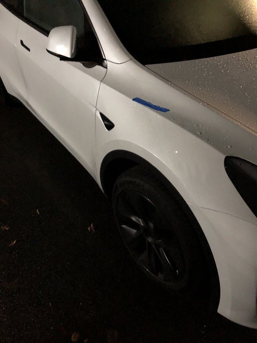 CooperRicardo's tweet photo. @Tesla and when I pick up my car this is how I found it! It is unacceptable!! It’s time for me to get rid of @Tesla !! Thanks for the horrible service https://t.co/5RjH9fZqvF