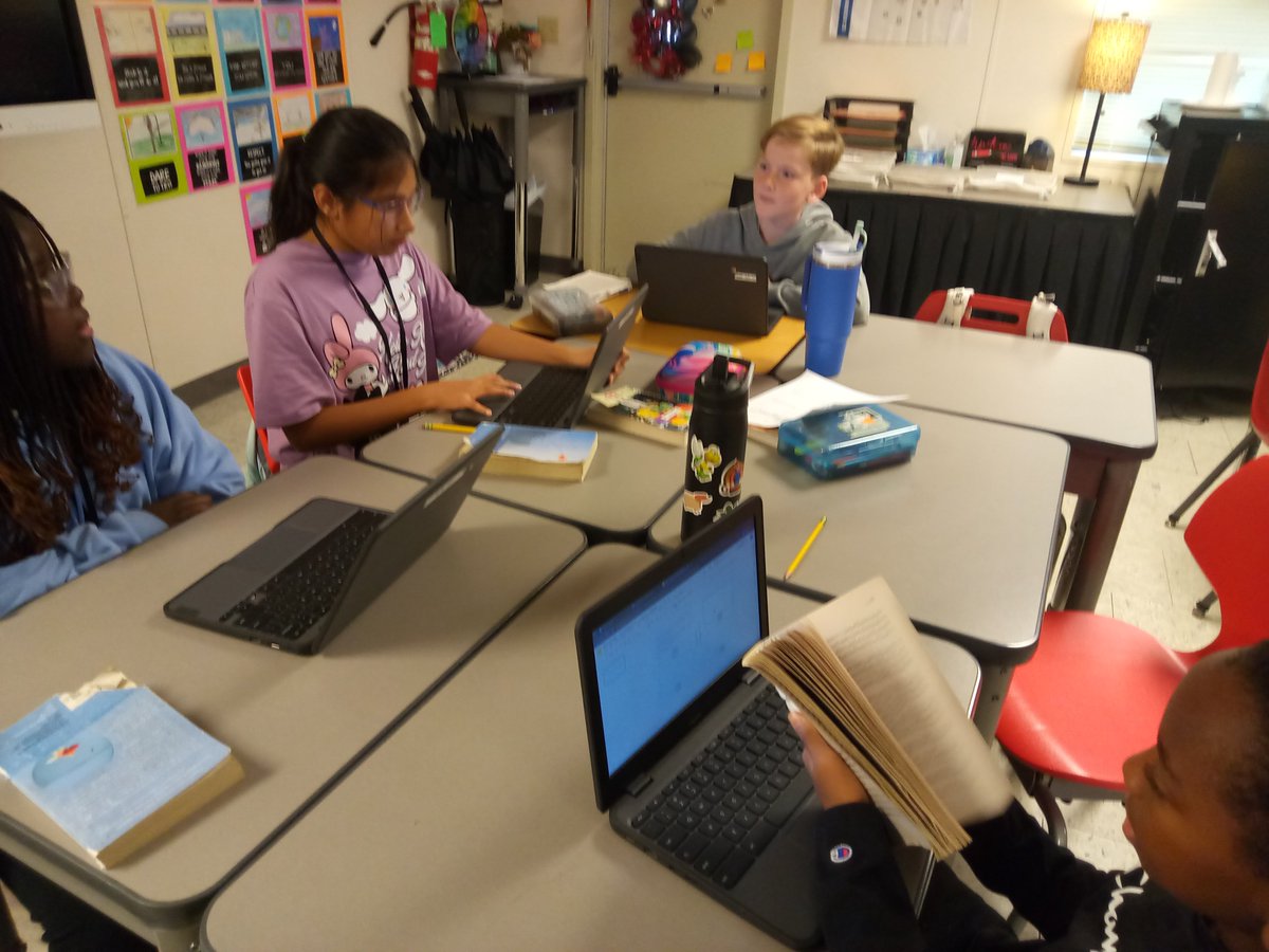 sgstapel's tweet photo. After reading our novel study today, we collaborated in groups to complete Shared Depth &amp; Complexity Charts! #HMEproud #Read2Grow https://t.co/nVrF1dHDtE