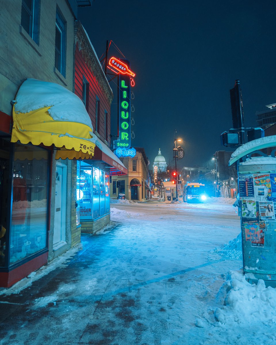 _thecolorfulkid's tweet photo. I’ve been finding comfort in the cold https://t.co/Y8hDkmKtFy