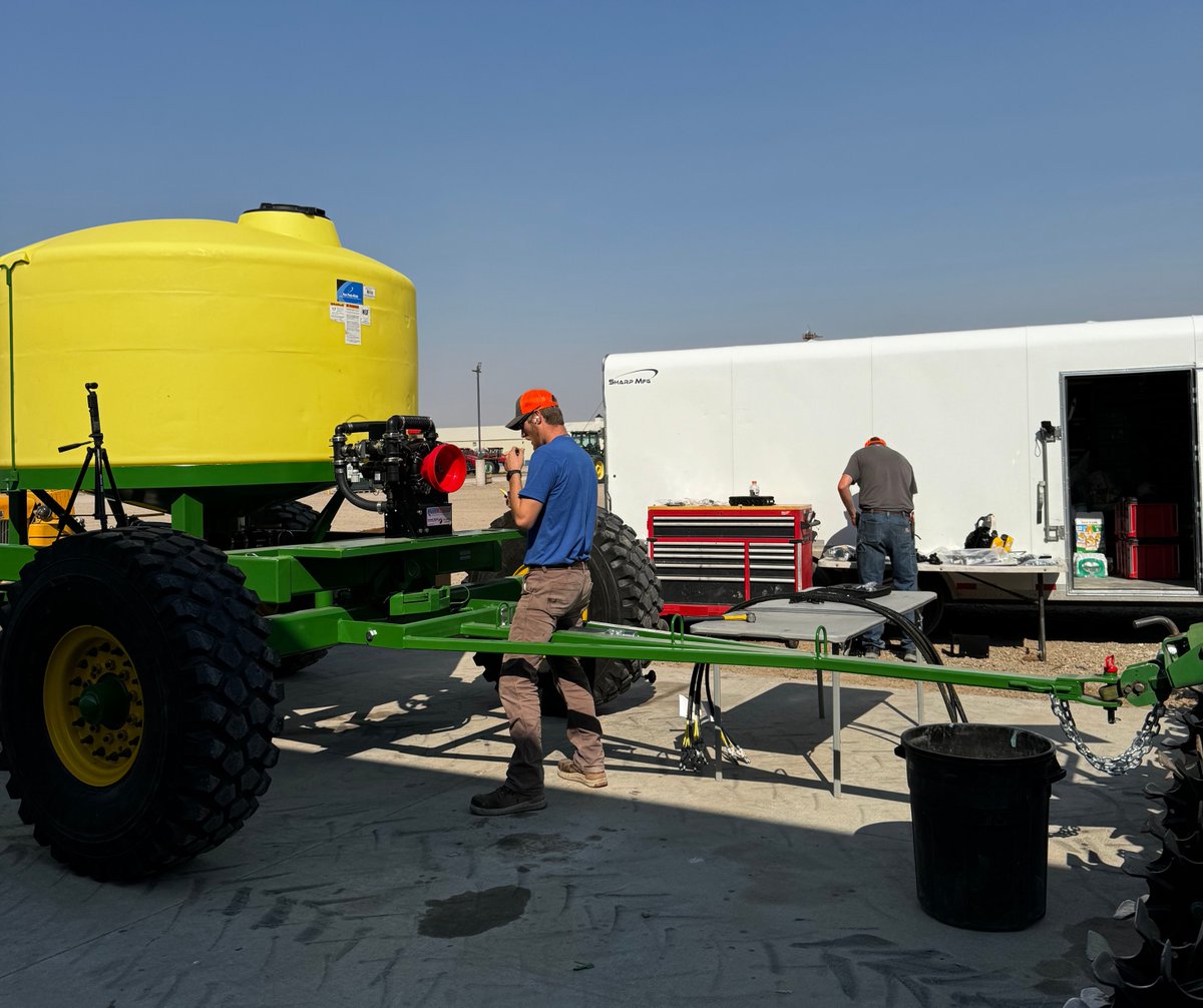 SurePointAg's tweet photo. At #SurePointAg, weβre proud to deliver solutions that help farmers achieve efficiency and precision. This post features an installation of LiquiShiftβ’ paired with Sentinelβ’ Row Control. Learn more at https://t.co/rV33u3CH5S. #PrecisionAg #LiquidApplication #FertilizerApplic... https://t.co/m57RQQD0fa