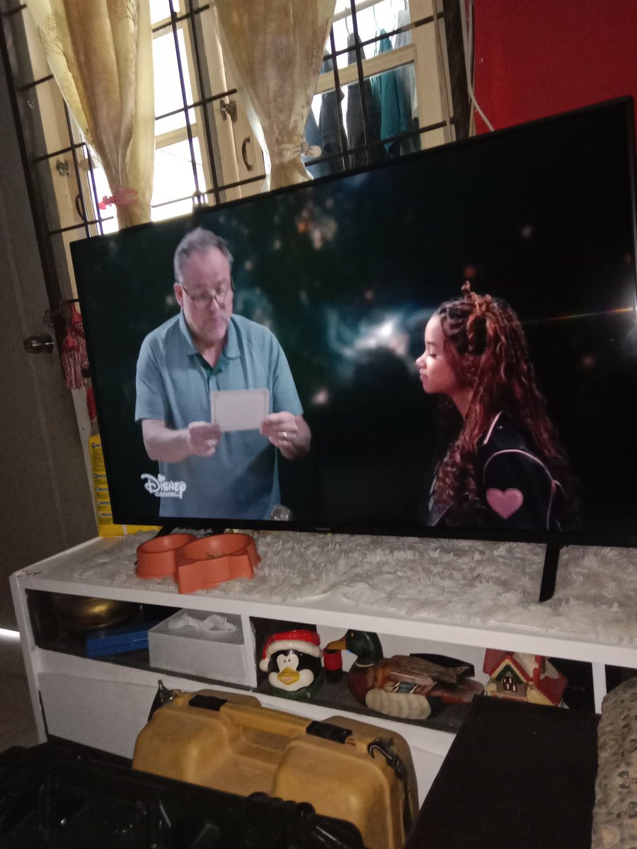 one__ni's tweet photo. Alex dad back 🥳🤩😭🥺👦

#WizardBeyondWaverlyPlace Ep8 https://t.co/PtFsFRjjYQ