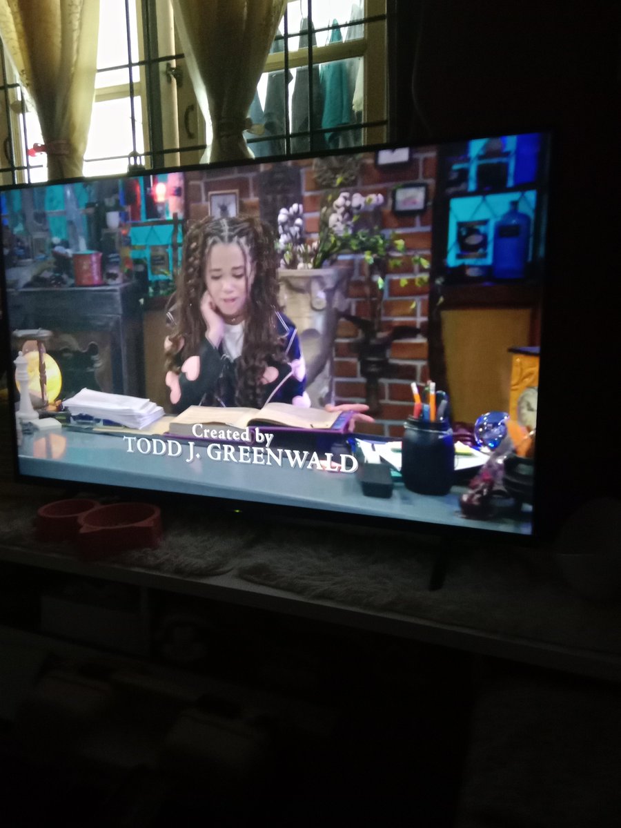 one__ni's tweet photo. Alex dad back 🥳🤩😭🥺👦

#WizardBeyondWaverlyPlace Ep8 https://t.co/PtFsFRjjYQ