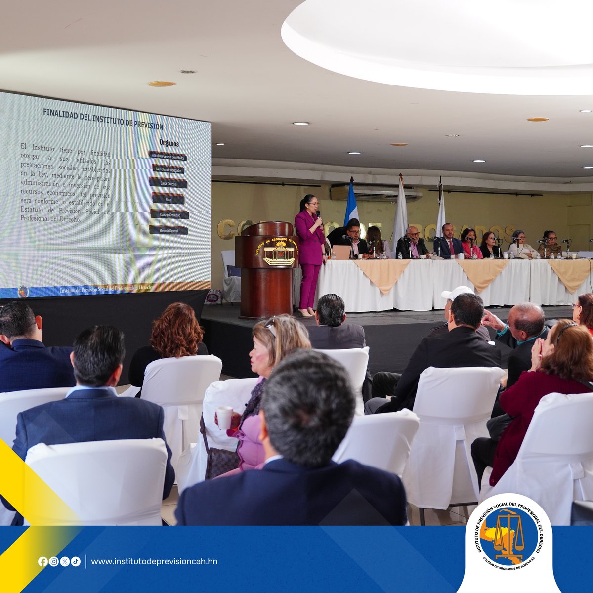 IPSPDHonduras's tweet photo. #IPSPD Como una práctica de transparencia, en este momento se está presentando diversos informes, entre ellos el de Gerencia General aprobado por unanimidad. https://t.co/pIYSO0jWQr