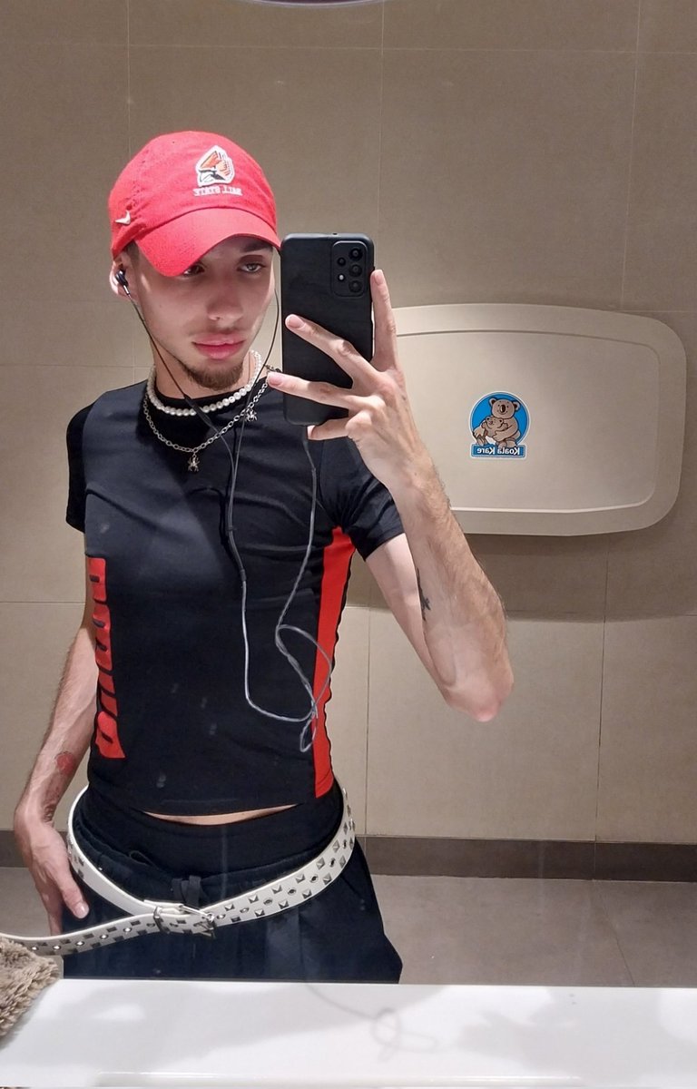 lomasxulitoo's tweet photo. Luego comenzare con el contenido de calidad 🤭 denle mg pa comenzar a subir cositas rt y doy regalito al dm 😍 https://t.co/4ygnaONQQj