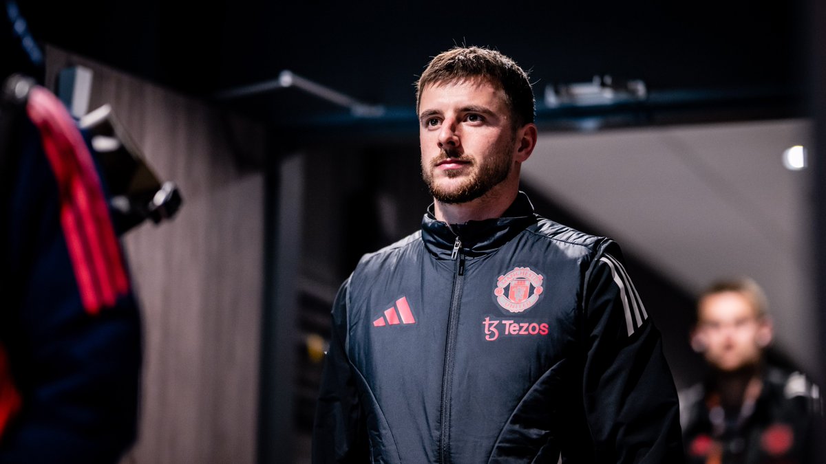 ManUtd's tweet photo. Czeching in 📍🇨🇿

#MUFC || #UEL https://t.co/V62346KJDg