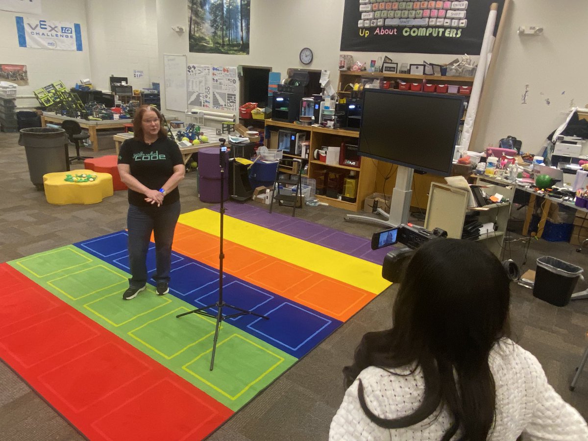 IPSSchools's tweet image. 🏆 @IPSSchools middle schoolers at @ColdSpringIPS won 1st place in the CSforGood competition for designing a smart home to help elderly Hoosiers live independently!  

Their innovation earned:  
💻 $1,000 tech grant for the school  
💵 $200 per student  

@WRTV is reporting on…