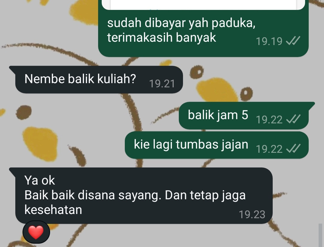 bbeyluxe's tweet photo. @convomf kalo ga tentang duit ya tentang kucing sih, blio lebih suka ngobrol lewat vc buat mastiin anaknya ga berubah jadi gembel https://t.co/MjWkBQnz7m