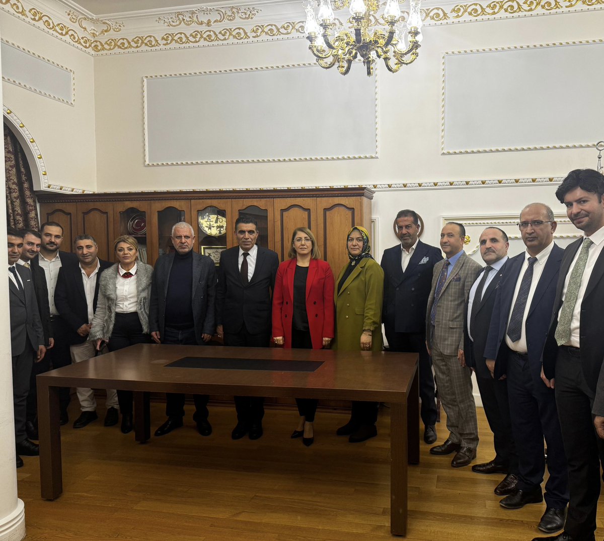 İstanbul Ağrı Kültür Dernekler Federasyonu Başkanı Sn. Mehmet Üşen’e ve dernek üyelerine nazik ziyaretleri için teşekkür ederim.

#Ağrı