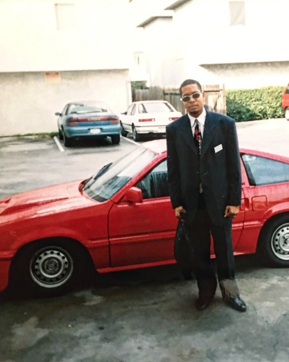 bisimoto's tweet photo. #ThrowbackThursday, circa 1997.
Working in pharma....loving 3 piece suits and #HondaCRXs.
.
In the background was my company #DodgeIntrepid, and my younger brother's 1st gen #CRX, housing a #D16A1 engine.
Racing and D series experimentation was my hardcore hobby at that time. https://t.co/VeIGhN9wAJ