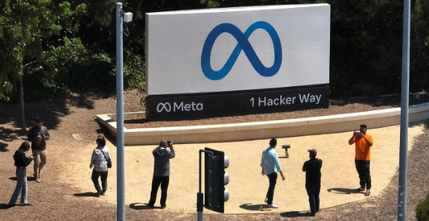 mdsumondms's tweet photo. Facebook And Instagram Outage: Meta Says It’s ‘99% Of The Way’ To Being Fixed
See More Check Comment Box....
#facebookinstagramoutages #facebookdown
#instagramdown #facebook #isinstagramdown https://t.co/jxr3CfiFHr
