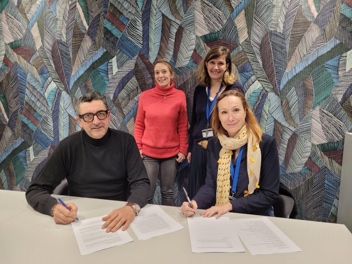 Après plusieurs mois de travail collaboratif 🤝 avec les membres du CSE et les délégués syndicaux de l’UES SLCI, nous sommes fiers d’annoncer la signature du Statut du Personnel pour les sociétés du Groupe SLCI ✍🏻.

#SLCI #AccordEntreprise #RH
