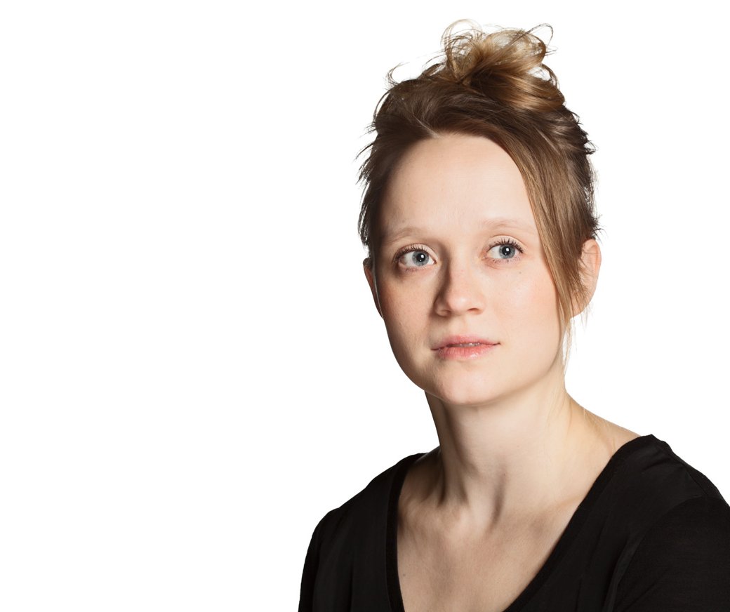 Näyttelijä Ella Mettänen on valittu Nätylle  Teatteritaiteen tutkinto-ohjelman yliopistonlehtoriksi 1.1.2025 alkaen.