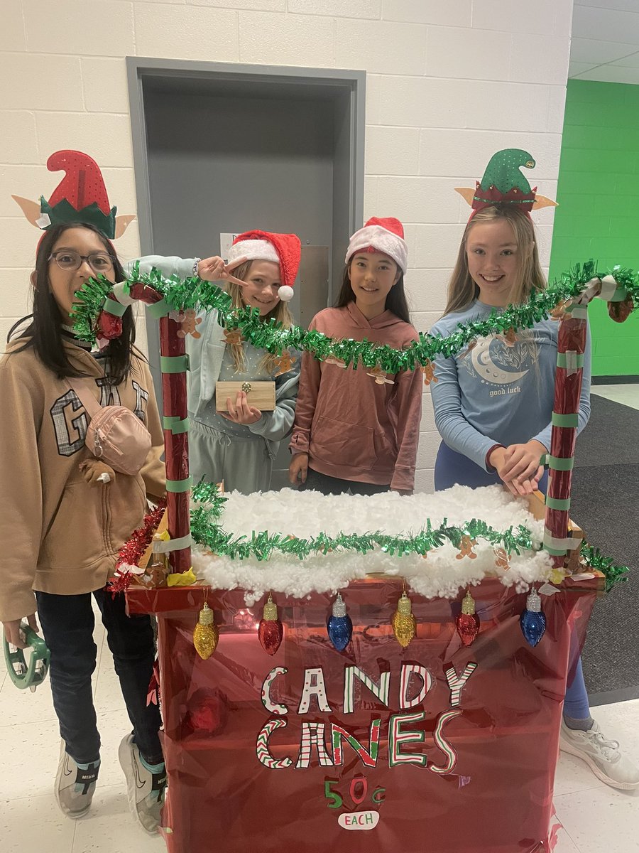 Our grade 6s have started their Candy Cane sales as put of their fundraising for our grade 6 trip 🫶🏼🍭🎄<a href="/John23OCSB/">St. John XXIII School</a>