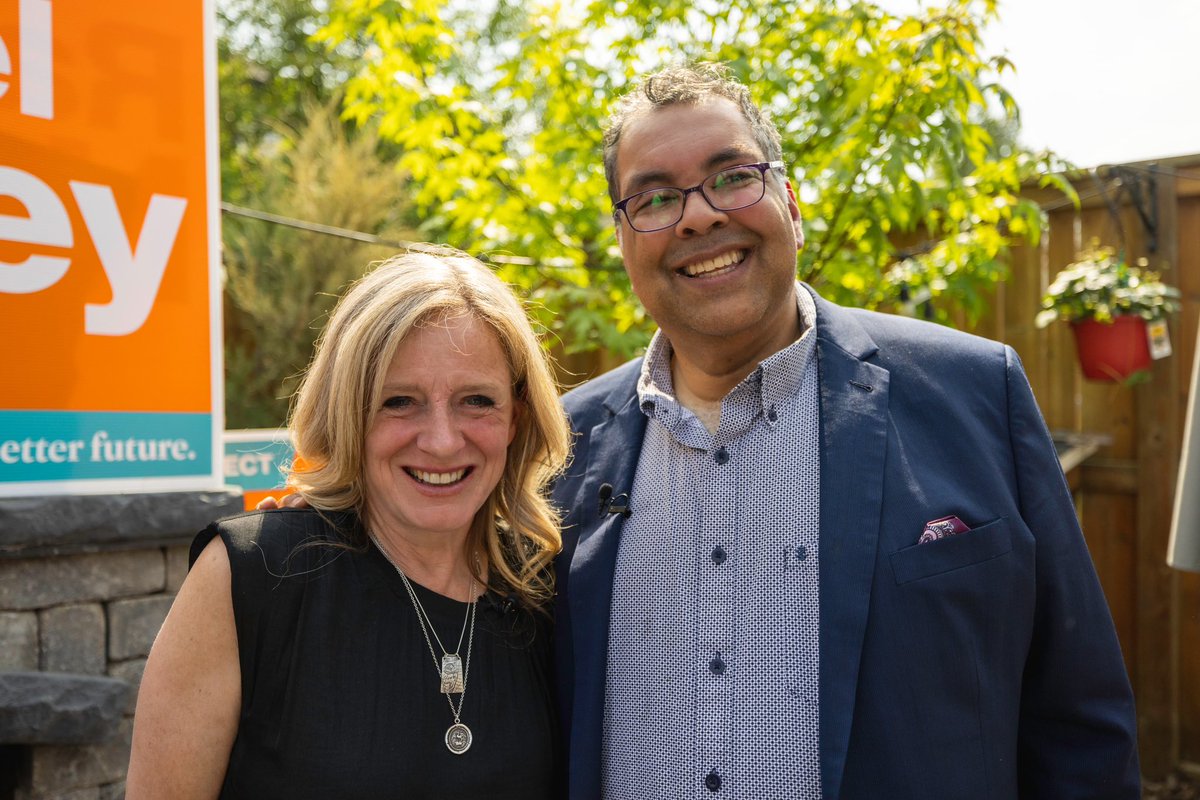 nenshi's tweet photo. With Rachel’s announcement that she will be retiring from the Legislature, let’s take a moment for reflection and gratitude. 

You’ve often heard me describe Rachel as a once-in-a-lifetime politician. She grew our movement into government and now the largest opposition in the history of Alberta. And for that we are deeply grateful. 

Since my selection, she has been extraordinary generous and helpful, and I truly appreciate her guidance during my first legislative session. 

I know she will continue to help our movement and I wish her the very best in her new adventures. 

Thank you, Rachel. For everything.