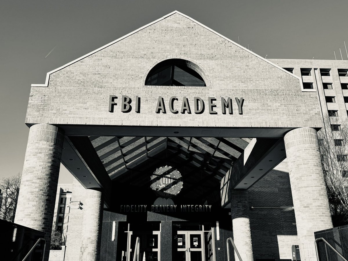 Ramapo_PD's tweet photo. 🎉 Congrats to Special Ops Lt. Blaine Howell!

On Dec. 12, 2024, Lt. Howell graduated from the prestigious FBI National Academy (292nd Session) in Quantico, VA. He joins 3 other RPD leaders as alumni! #FBINationalAcademy https://t.co/C2dIuVvopT