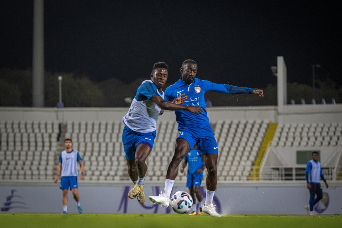 alainfcae's tweet photo. صور من تدريبات اليوم استعدادًا لمواجهة الجزيرة 📸 

#تدريبات_الزعيم | #ALAINTraining https://t.co/9TA4jHS19e