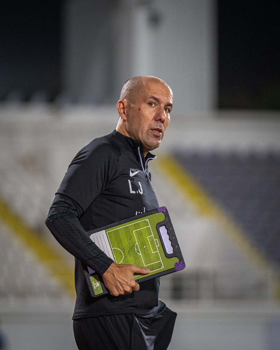 alainfcae's tweet photo. صور من تدريبات اليوم استعدادًا لمواجهة الجزيرة 📸 

#تدريبات_الزعيم | #ALAINTraining https://t.co/9TA4jHS19e