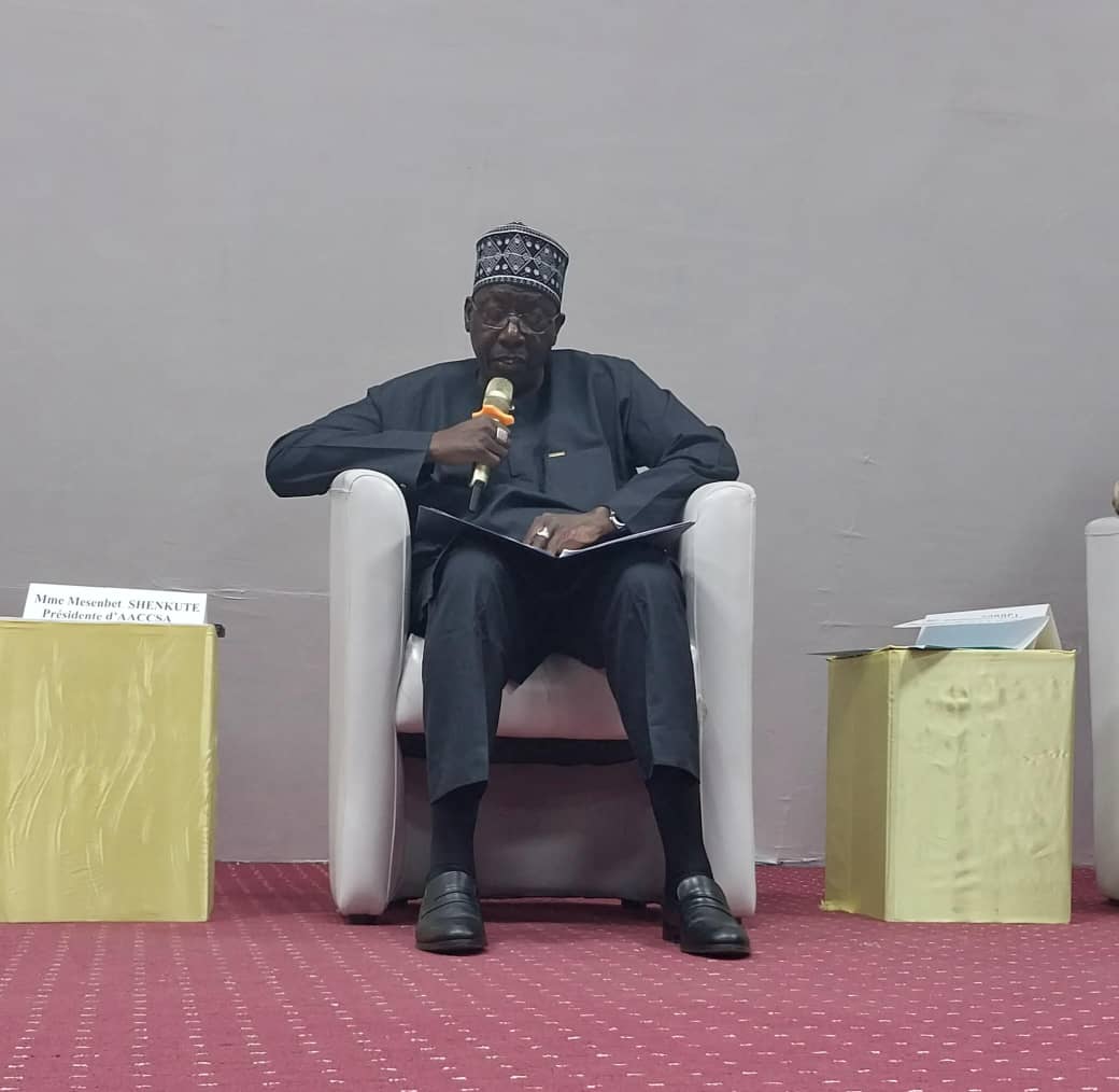 embacubasen's tweet image. Mme l&apos;Ambassadeur @maydolis_sosa participe à la journée dédiée à la Chambre de commerce, d&apos;industrie et d&apos;agriculture CCIAD, dans le cadre de la 32ème #FIDAK

Elle y a échangé avec SE Babacar Sane Ba directeur de la DPPEC du @MiaaeSenegal, et visité l&apos;exposition. 

#50CubaSenegal