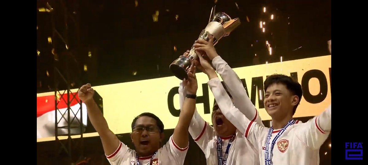 King Indo juara dunia efootball😎