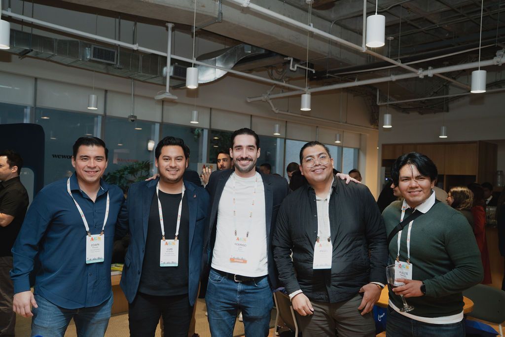 CleverTap's tweet image. Big ideas, bigger turnouts!

Last week, over 250 app and marketing experts came together in Mexico City for the @AppGrowthSummit. 🎉

13 forums and countless invaluable insights later, we were just getting started! Think #omnichannel strategies, #hyperpersonalization, and the