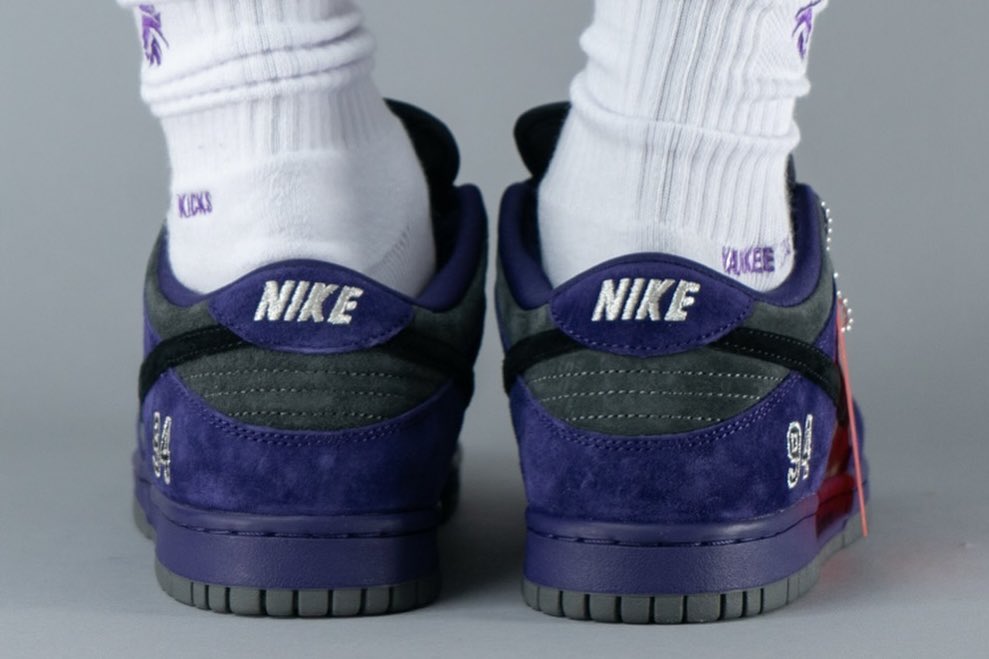 SoleRetriever's tweet photo. ON-FEET: Supreme x Nike SB Dunk Low “Ink”

🗓️ Spring 2025
📝 HQ8487-500
💵 $110
📷 @Yankeekicks https://t.co/5cCKL5Slou