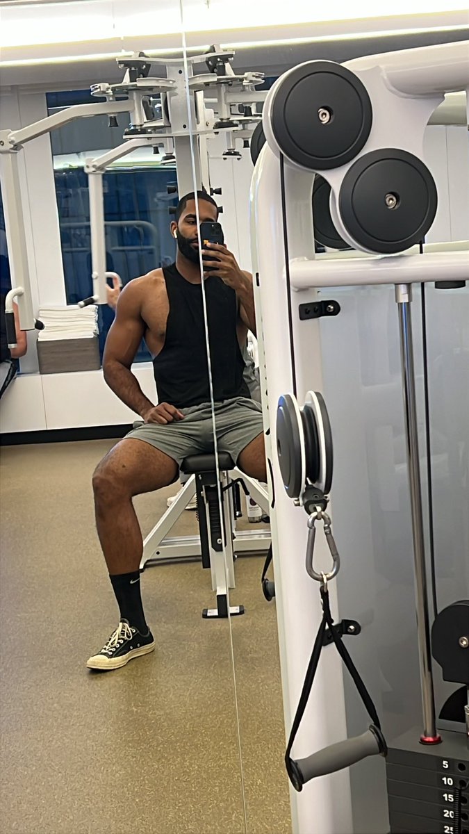 werquin09's tweet photo. 💪🏾 https://t.co/BvLFesM2FK