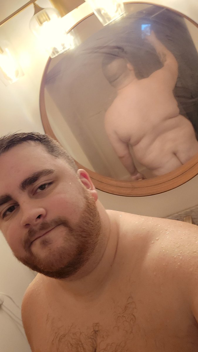 Cheeked up 😳

onlyfans.com/1429179492/cub…