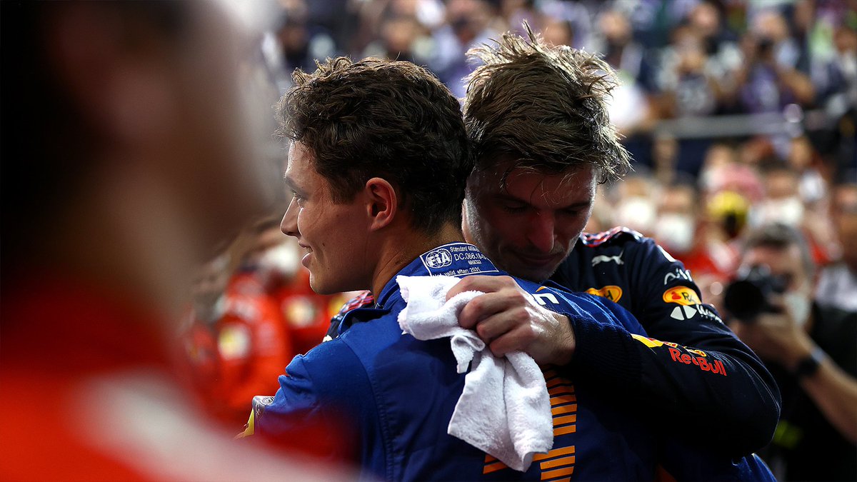redbullracing's tweet photo. World Championship winning hugs 🫂

#F1 || @Max33Verstappen 🦁 https://t.co/B3IuCtlnls